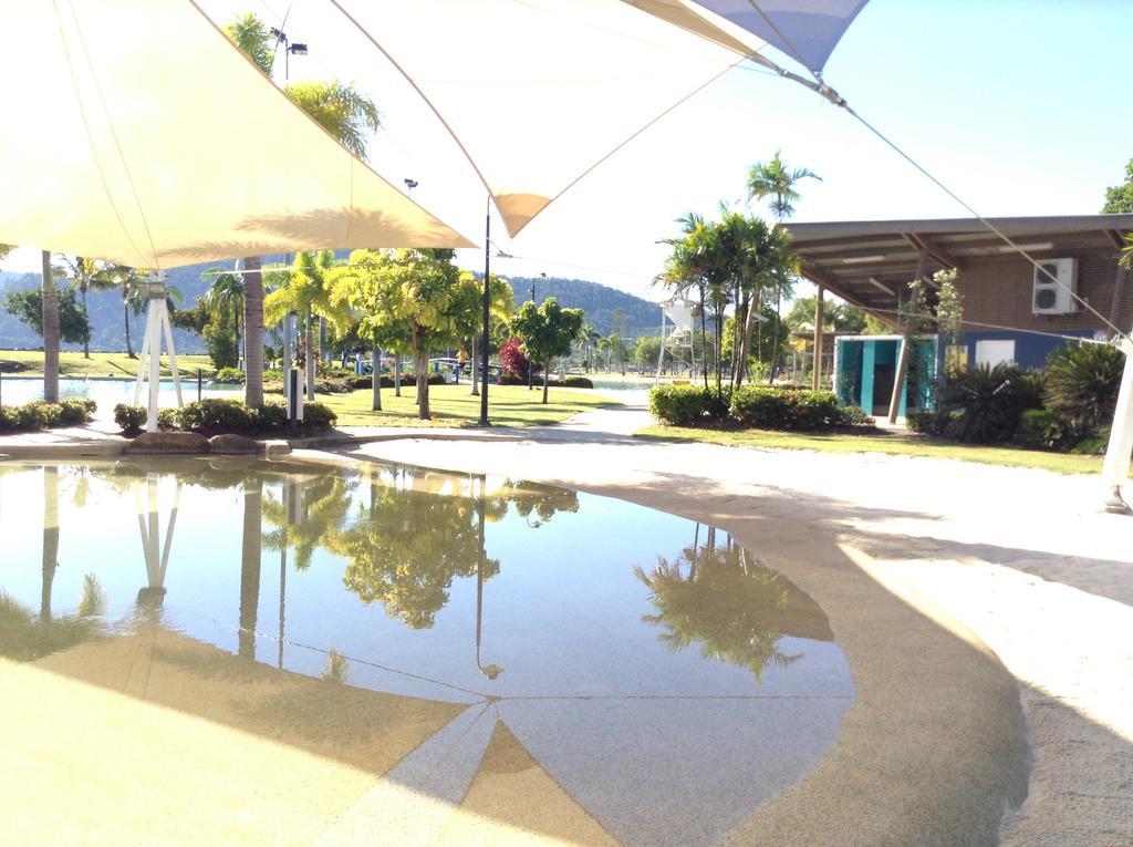 Studio Apartment With Seaview Airlie Beach Luaran gambar