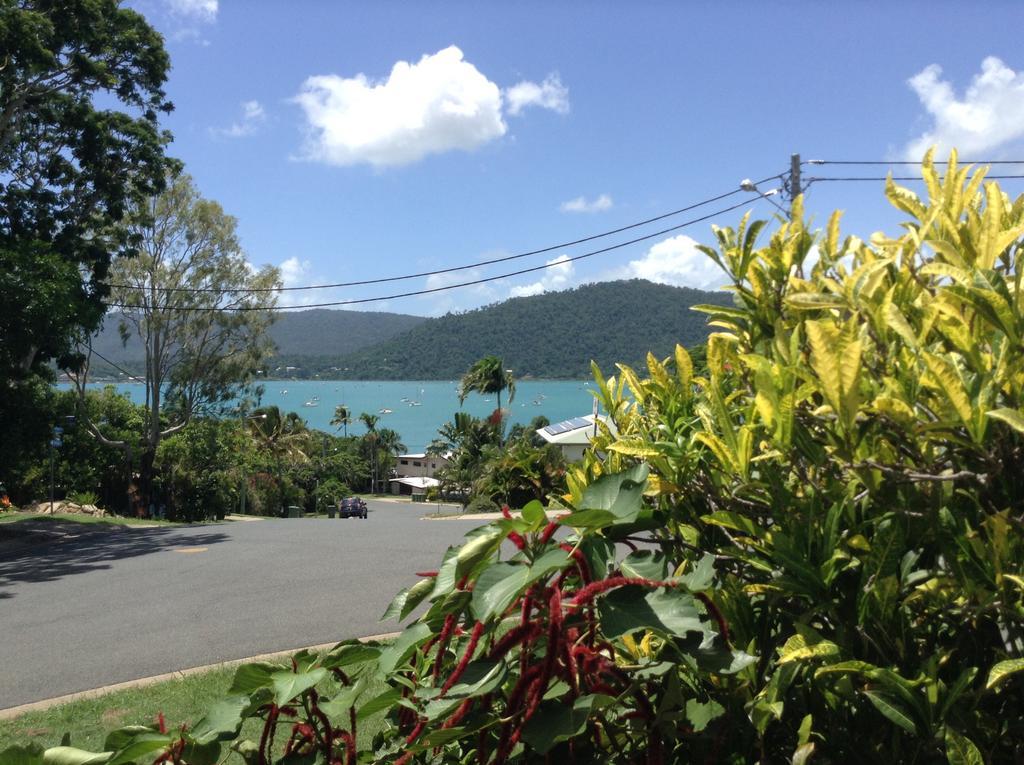 Studio Apartment With Seaview Airlie Beach Luaran gambar