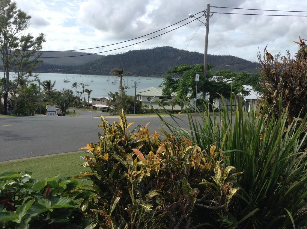 Studio Apartment With Seaview Airlie Beach Luaran gambar