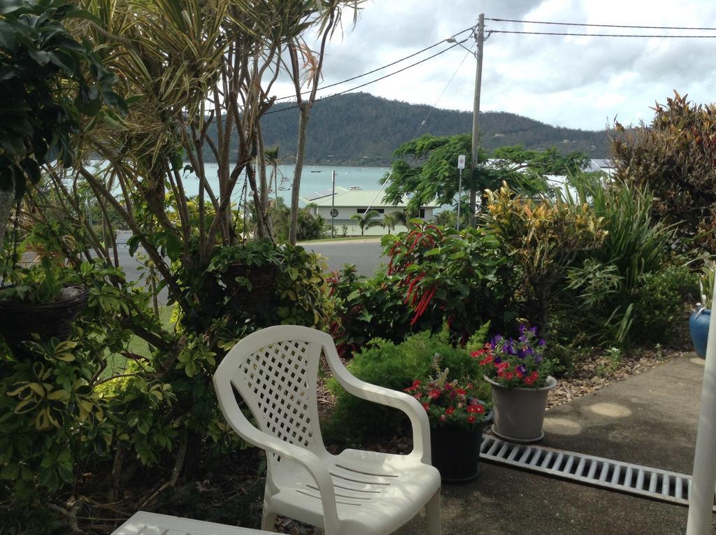 Studio Apartment With Seaview Airlie Beach Luaran gambar